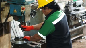bengkel seal surabaya - proses pembuatan seal mesin sesuai pesanan